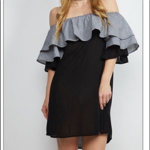 ❗️CLEARANCE ❗️ BLACK/WHITE PLAID PRINT RUFFLE MINI DRESS